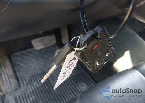 2014 Chevrolet Silverado 1500 2Lt from USA, damaged, VIN 3GCUKREH3EG165204